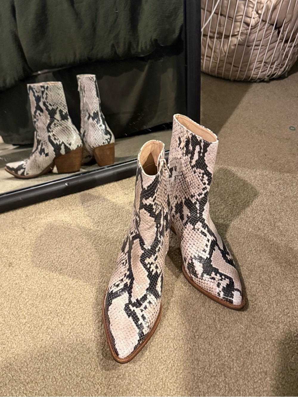 Snake-Print Pointed Toe Ankle Boots - Neutral Snake